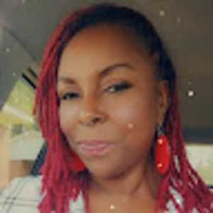 Meet your Posher, Latoya